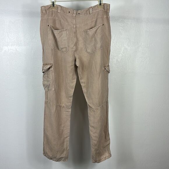 Hei Hei Anthropology Sand Color Mid Rise Straight Leg Cargo Pants - Picture 3 of 9